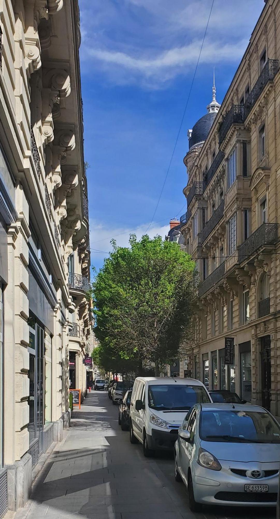 Le Patio, Climatisation Terrasse Wi-Fi Netflix 15 Mn Coeur De Ville เบซิเยร์ ภายนอก รูปภาพ